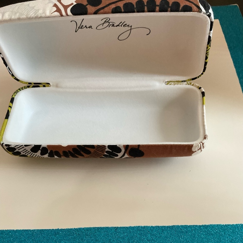 Vera Bradley Eye Glass Case - Picture 4 of 4